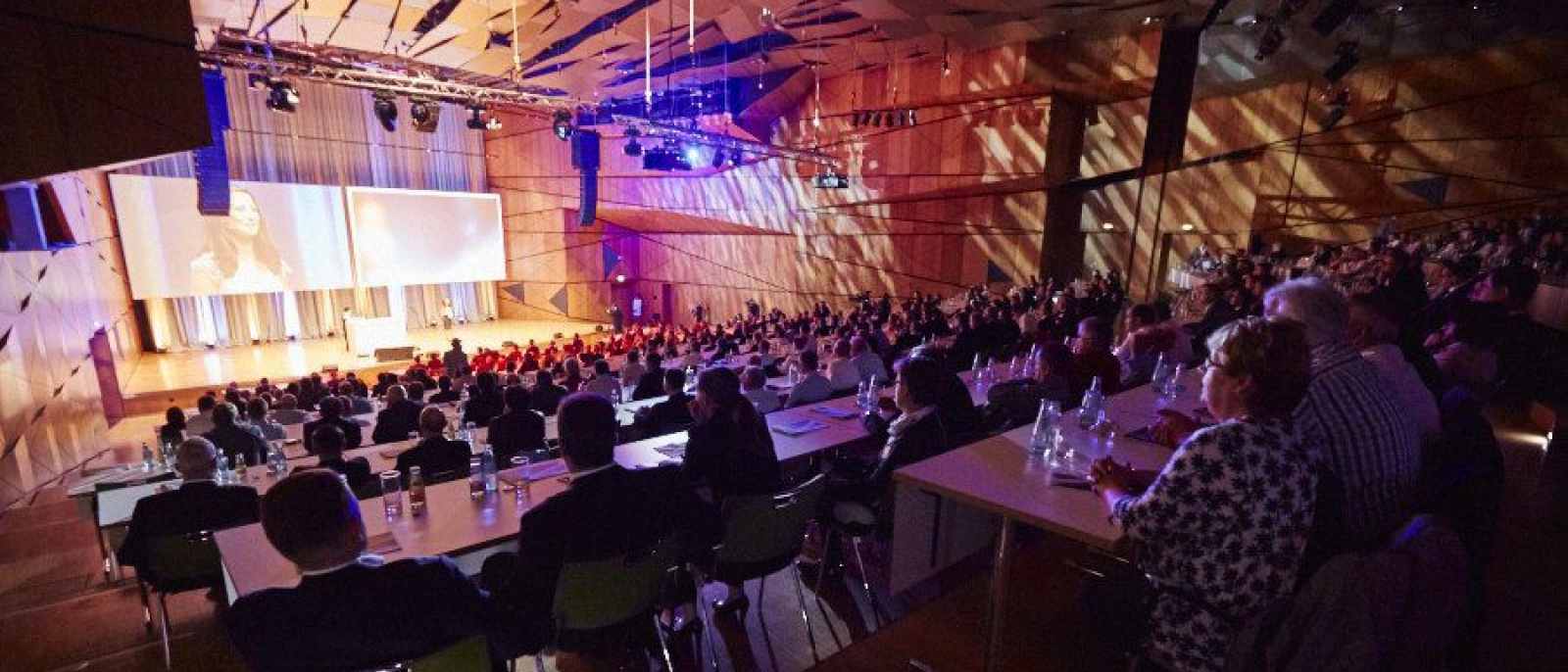 PP LIVE Mit Kickoff Events Mitarbeiter motivieren